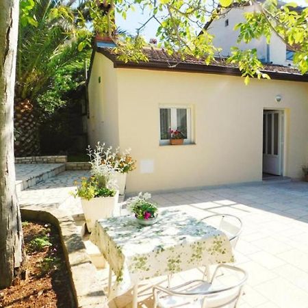 Apartments Danilo 48 Пула Екстериор снимка