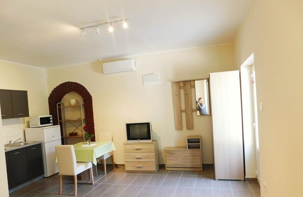 Apartments Danilo 48 Пула Екстериор снимка